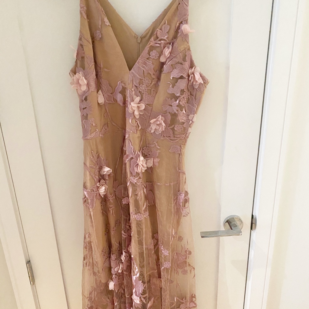 Elegant Floral Lace Midi Dress In Pink